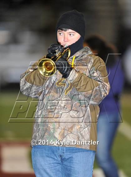 Thumbnail 1 in Gunter vs. Edgewood (UIL 3A Division 2 Region 2 Bi-District) photogallery.