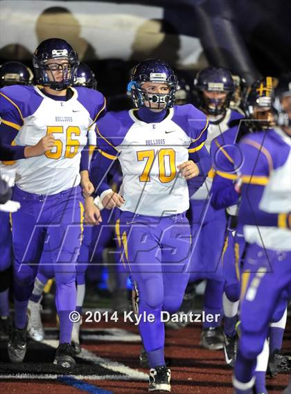 Thumbnail 2 in Gunter vs. Edgewood (UIL 3A Division 2 Region 2 Bi-District) photogallery.