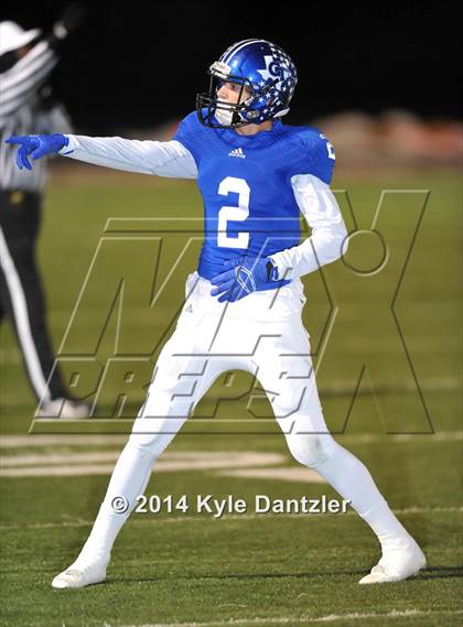 Thumbnail 2 in Gunter vs. Edgewood (UIL 3A Division 2 Region 2 Bi-District) photogallery.