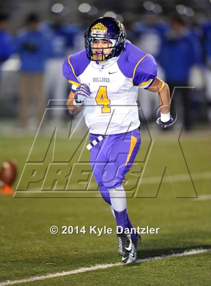 Thumbnail 2 in Gunter vs. Edgewood (UIL 3A Division 2 Region 2 Bi-District) photogallery.