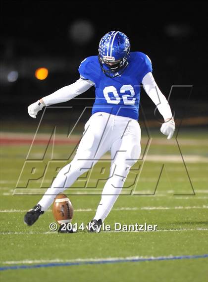 Thumbnail 3 in Gunter vs. Edgewood (UIL 3A Division 2 Region 2 Bi-District) photogallery.