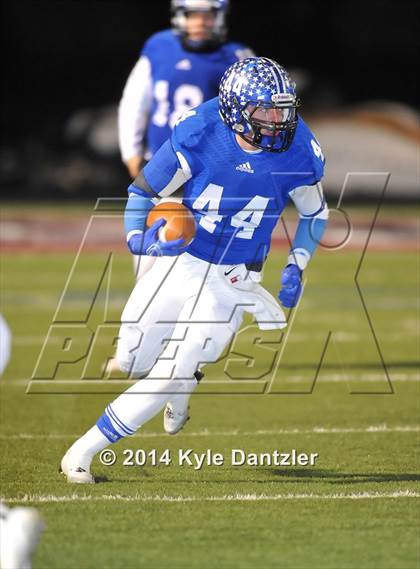 Thumbnail 3 in Gunter vs. Edgewood (UIL 3A Division 2 Region 2 Bi-District) photogallery.