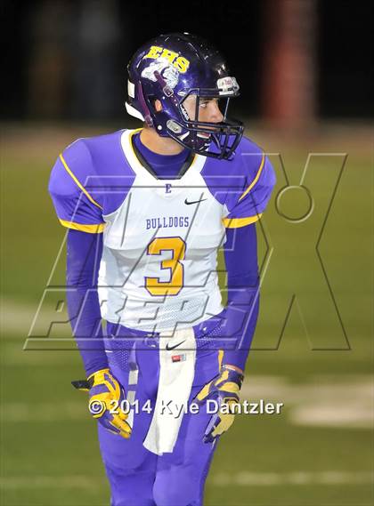 Thumbnail 2 in Gunter vs. Edgewood (UIL 3A Division 2 Region 2 Bi-District) photogallery.
