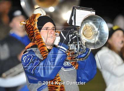Thumbnail 2 in Gunter vs. Edgewood (UIL 3A Division 2 Region 2 Bi-District) photogallery.