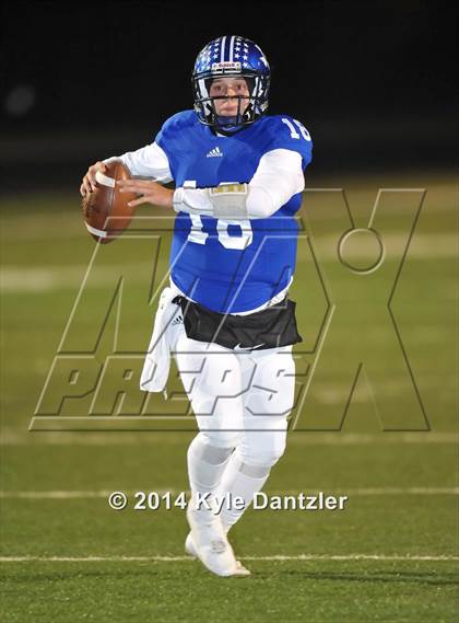 Thumbnail 1 in Gunter vs. Edgewood (UIL 3A Division 2 Region 2 Bi-District) photogallery.