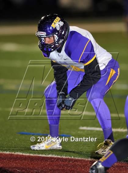 Thumbnail 3 in Gunter vs. Edgewood (UIL 3A Division 2 Region 2 Bi-District) photogallery.