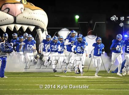 Thumbnail 2 in Gunter vs. Edgewood (UIL 3A Division 2 Region 2 Bi-District) photogallery.