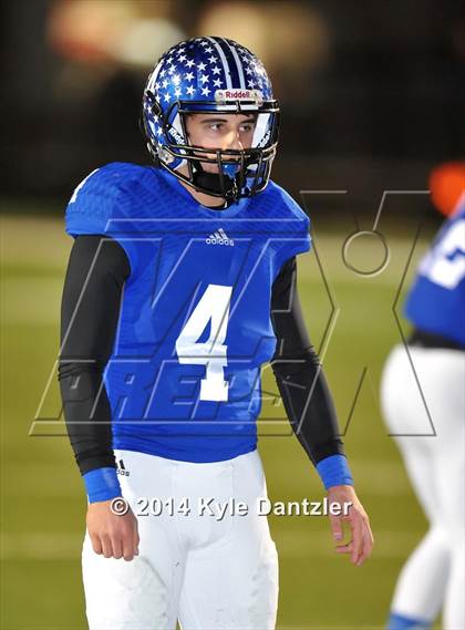 Thumbnail 2 in Gunter vs. Edgewood (UIL 3A Division 2 Region 2 Bi-District) photogallery.