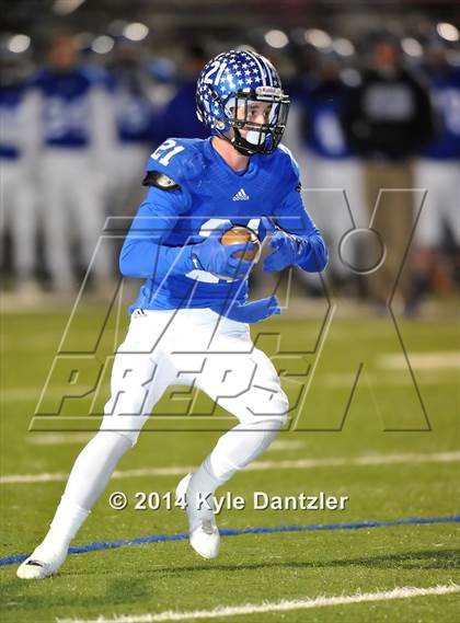 Thumbnail 1 in Gunter vs. Edgewood (UIL 3A Division 2 Region 2 Bi-District) photogallery.
