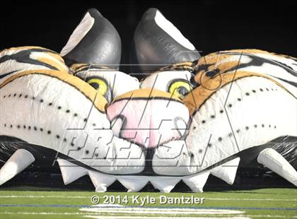 Thumbnail 3 in Gunter vs. Edgewood (UIL 3A Division 2 Region 2 Bi-District) photogallery.