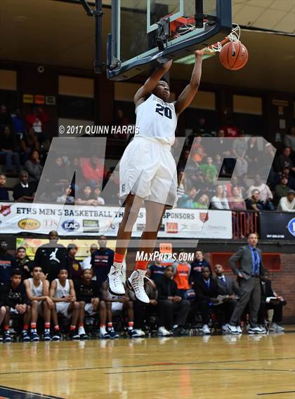 Thumbnail 1 in Evanston vs Homewood-Flossmoor (War on the Shore) photogallery.