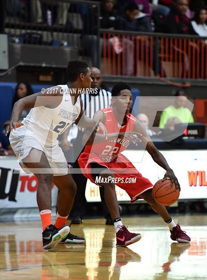Thumbnail 2 in Evanston vs Homewood-Flossmoor (War on the Shore) photogallery.