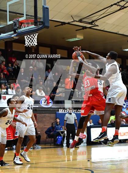 Thumbnail 3 in Evanston vs Homewood-Flossmoor (War on the Shore) photogallery.