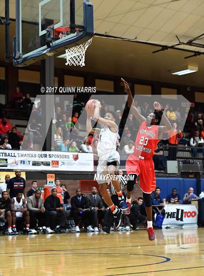 Thumbnail 1 in Evanston vs Homewood-Flossmoor (War on the Shore) photogallery.