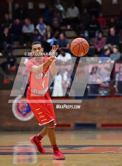 Thumbnail 2 in Evanston vs Homewood-Flossmoor (War on the Shore) photogallery.
