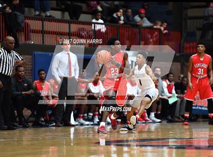 Thumbnail 2 in Evanston vs Homewood-Flossmoor (War on the Shore) photogallery.