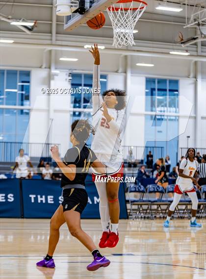 Thumbnail 1 in Catholic vs Elizabeth Seton (The St. James MLK Classic) photogallery.