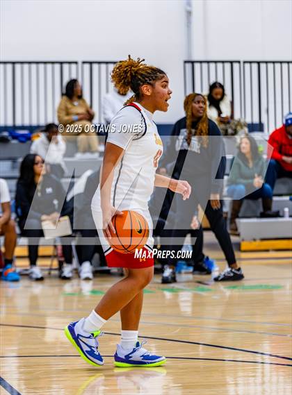Thumbnail 3 in Catholic vs Elizabeth Seton (The St. James MLK Classic) photogallery.