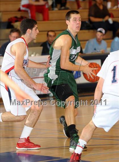 Thumbnail 2 in Ponderosa vs. Viewpoint (MaxPreps Holiday Classic) photogallery.