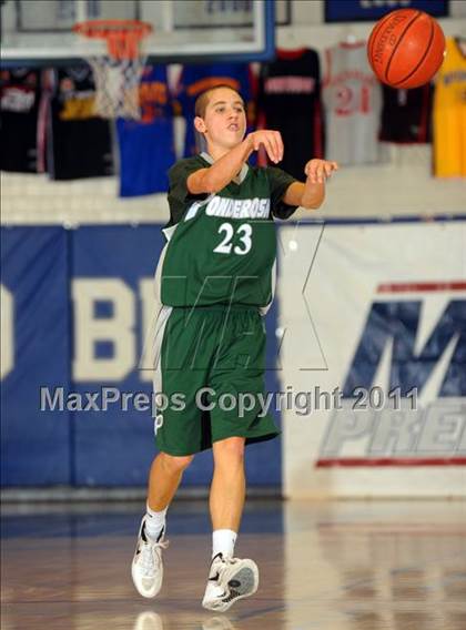 Thumbnail 3 in Ponderosa vs. Viewpoint (MaxPreps Holiday Classic) photogallery.
