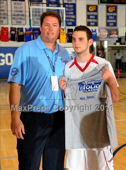Thumbnail 2 in Ponderosa vs. Viewpoint (MaxPreps Holiday Classic) photogallery.