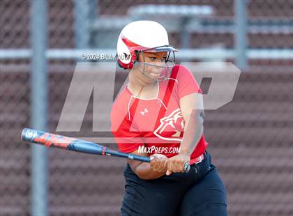 Thumbnail 3 in College Park @ Caney Creek photogallery.