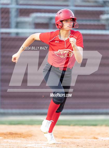 Thumbnail 2 in College Park @ Caney Creek photogallery.