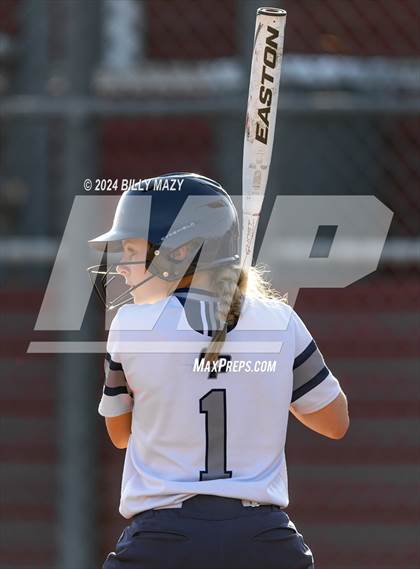 Thumbnail 2 in College Park @ Caney Creek photogallery.
