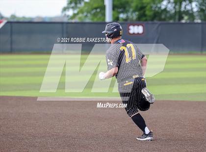 Thumbnail 1 in Malakoff vs. Troy (UIL 3A Quarterfinals) photogallery.
