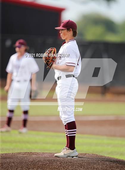 Thumbnail 2 in Malakoff vs. Troy (UIL 3A Quarterfinals) photogallery.