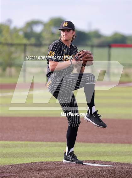Thumbnail 2 in Malakoff vs. Troy (UIL 3A Quarterfinals) photogallery.