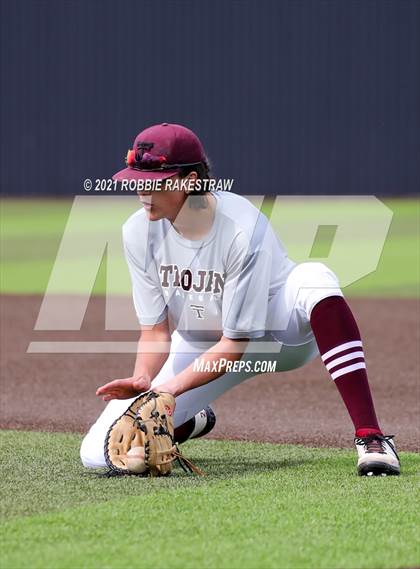 Thumbnail 2 in Malakoff vs. Troy (UIL 3A Quarterfinals) photogallery.