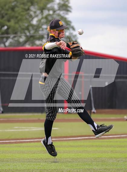 Thumbnail 3 in Malakoff vs. Troy (UIL 3A Quarterfinals) photogallery.