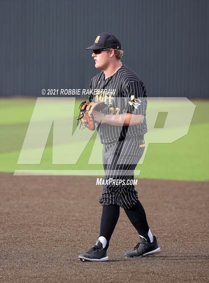 Thumbnail 1 in Malakoff vs. Troy (UIL 3A Quarterfinals) photogallery.