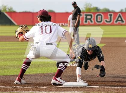 Thumbnail 1 in Malakoff vs. Troy (UIL 3A Quarterfinals) photogallery.