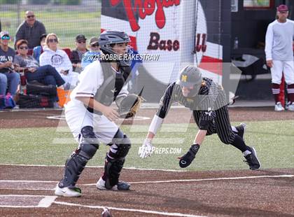 Thumbnail 3 in Malakoff vs. Troy (UIL 3A Quarterfinals) photogallery.