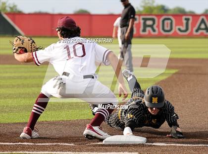 Thumbnail 2 in Malakoff vs. Troy (UIL 3A Quarterfinals) photogallery.
