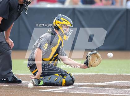 Thumbnail 2 in Malakoff vs. Troy (UIL 3A Quarterfinals) photogallery.