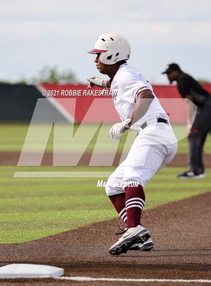 Thumbnail 3 in Malakoff vs. Troy (UIL 3A Quarterfinals) photogallery.