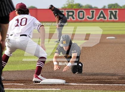 Thumbnail 2 in Malakoff vs. Troy (UIL 3A Quarterfinals) photogallery.