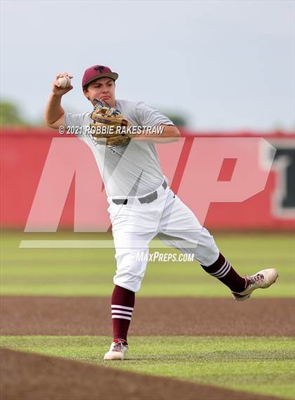 Thumbnail 2 in Malakoff vs. Troy (UIL 3A Quarterfinals) photogallery.