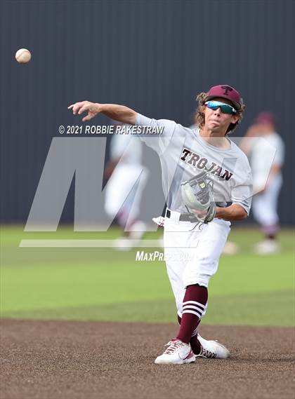 Thumbnail 1 in Malakoff vs. Troy (UIL 3A Quarterfinals) photogallery.