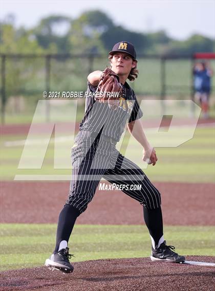 Thumbnail 1 in Malakoff vs. Troy (UIL 3A Quarterfinals) photogallery.