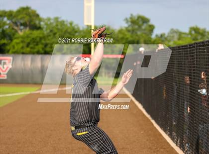 Thumbnail 1 in Malakoff vs. Troy (UIL 3A Quarterfinals) photogallery.