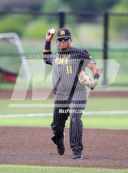 Thumbnail 2 in Malakoff vs. Troy (UIL 3A Quarterfinals) photogallery.
