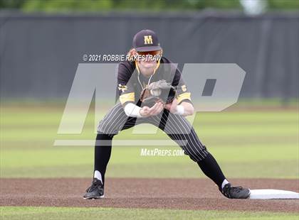 Thumbnail 2 in Malakoff vs. Troy (UIL 3A Quarterfinals) photogallery.
