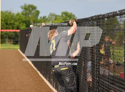 Thumbnail 3 in Malakoff vs. Troy (UIL 3A Quarterfinals) photogallery.