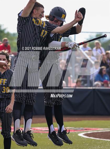 Thumbnail 1 in Malakoff vs. Troy (UIL 3A Quarterfinals) photogallery.