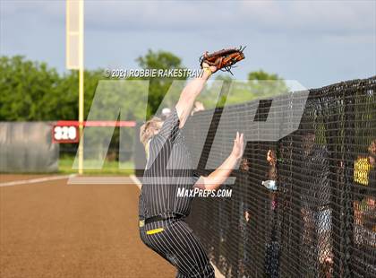 Thumbnail 1 in Malakoff vs. Troy (UIL 3A Quarterfinals) photogallery.