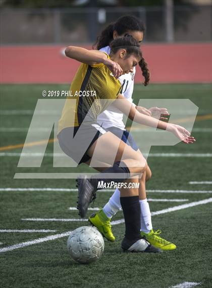 Thumbnail 3 in Cabrillo vs. Calvary Chapel (Best of the West Tournament) photogallery.